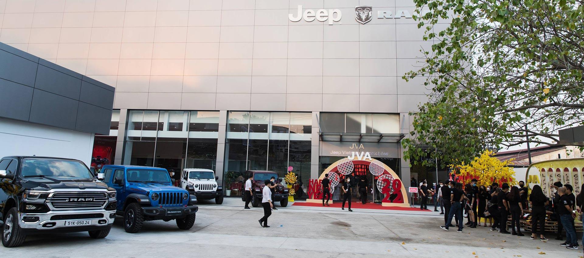 JEEP RAM VIETNAM - Slider Jeep 1